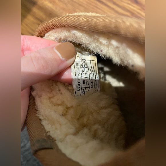 SOLD UGG Mini Kimono Chestnut Suede Boots Size 6 - Picture 4 of 9